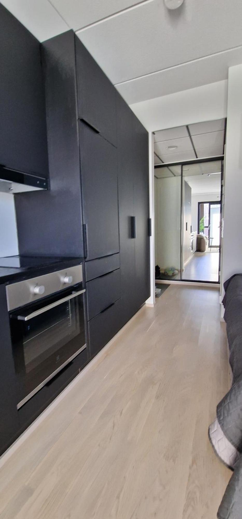 Modern Apartment Near Tampereen Messukeskus, With Own Private And Free Parking Bagian luar foto