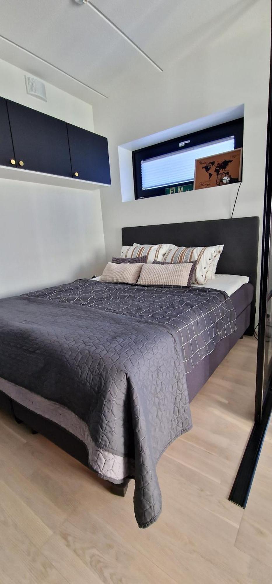 Modern Apartment Near Tampereen Messukeskus, With Own Private And Free Parking Bagian luar foto