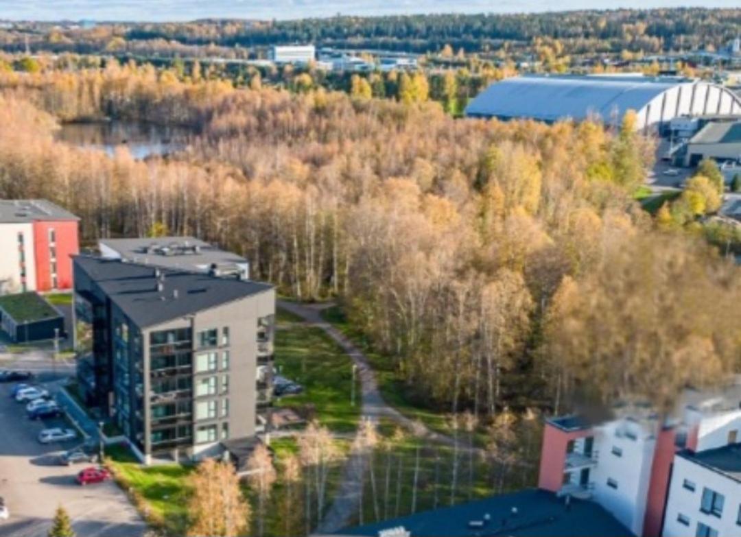 Modern Apartment Near Tampereen Messukeskus, With Own Private And Free Parking Bagian luar foto